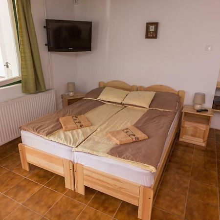 Gadoros Vendeghaz Otel Egerszalók Dış mekan fotoğraf