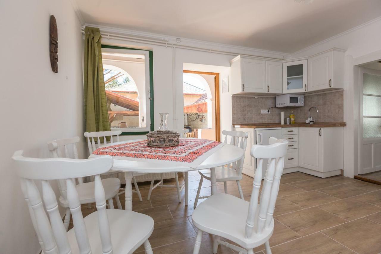 Gadoros Vendeghaz Otel Egerszalók Dış mekan fotoğraf