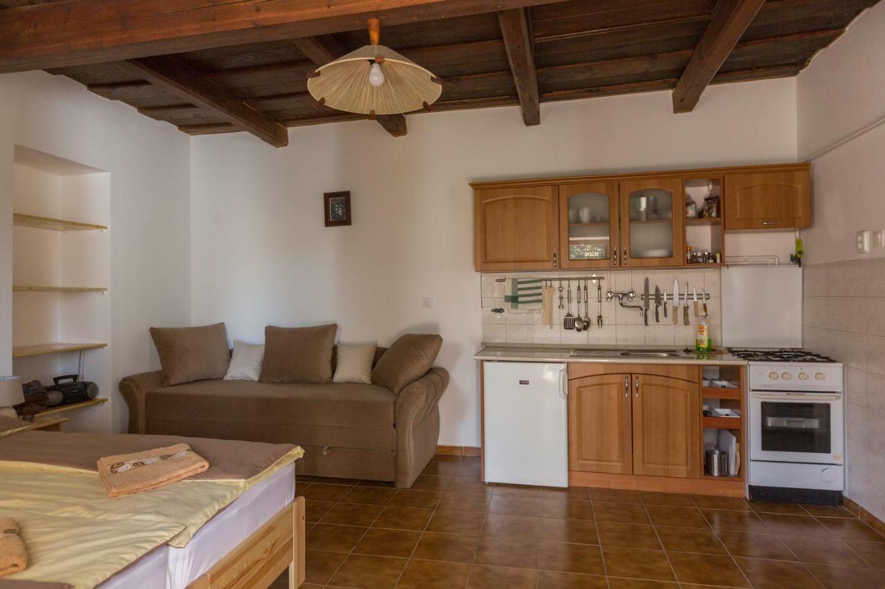 Gadoros Vendeghaz Otel Egerszalók Dış mekan fotoğraf