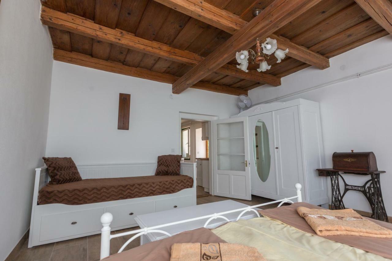 Gadoros Vendeghaz Otel Egerszalók Dış mekan fotoğraf