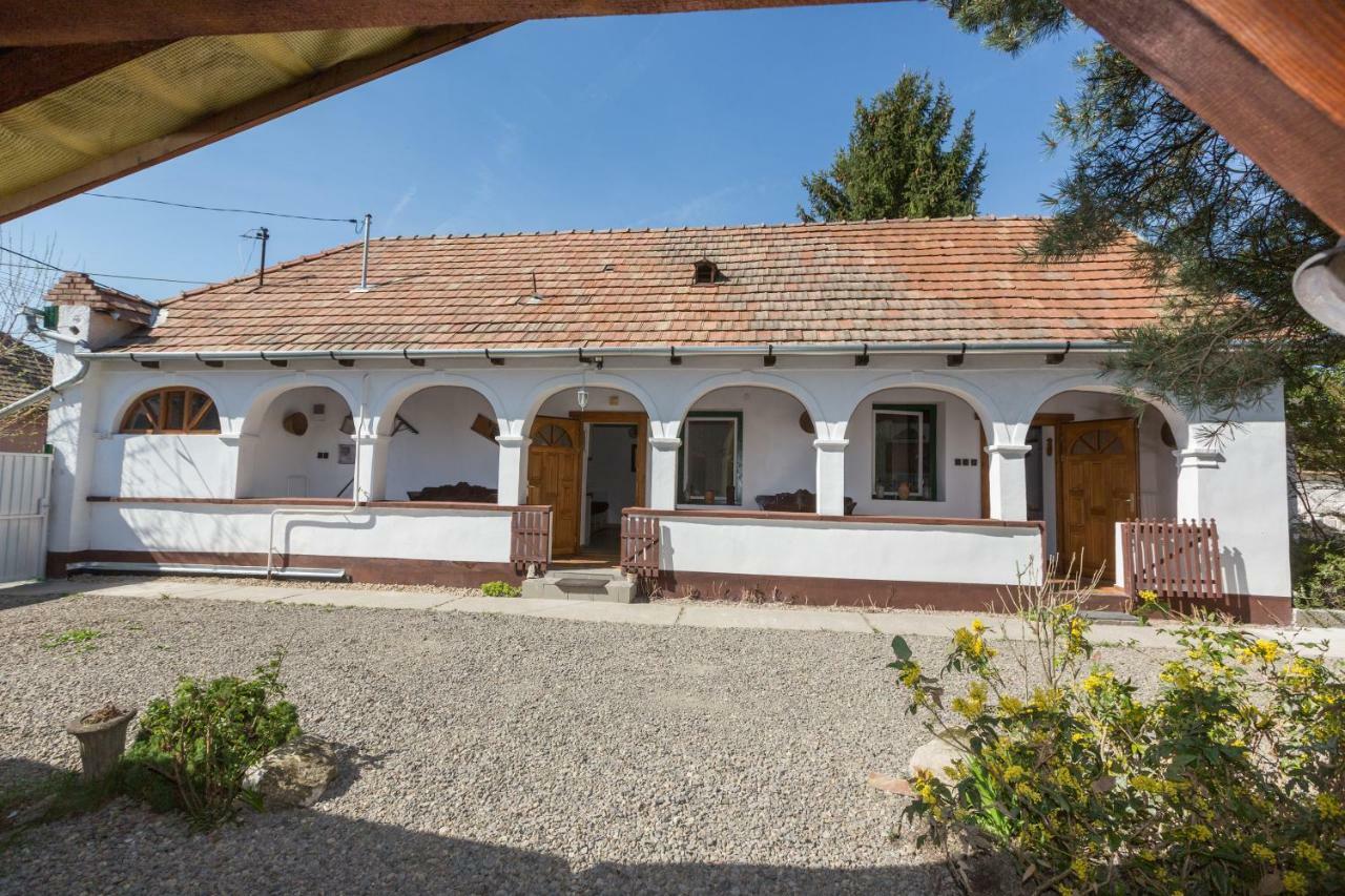 Gadoros Vendeghaz Otel Egerszalók Dış mekan fotoğraf
