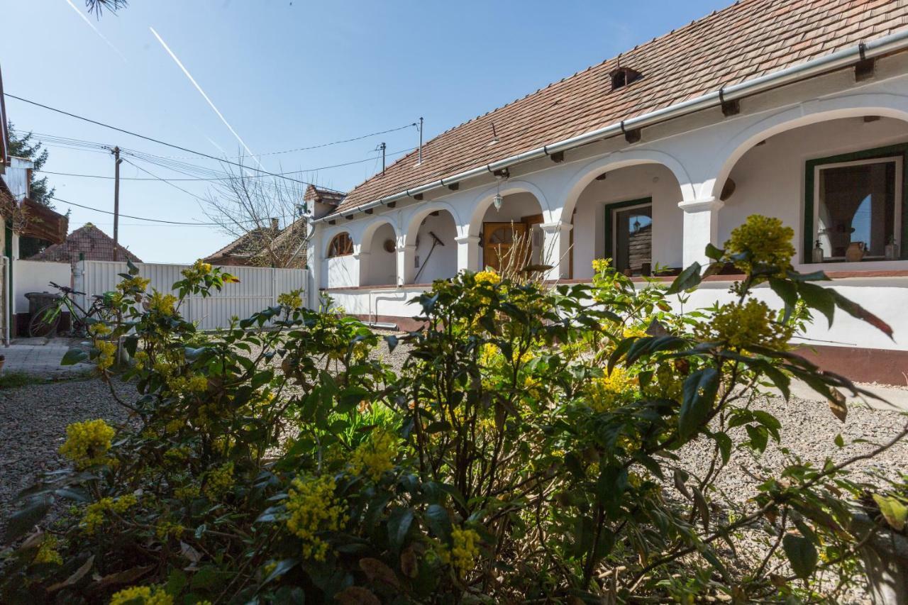 Gadoros Vendeghaz Otel Egerszalók Dış mekan fotoğraf